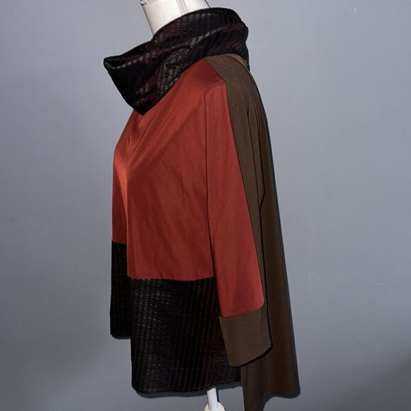 IC Collection Rust Crop Top W/ Stripe Contrast - Picture 8 of 11